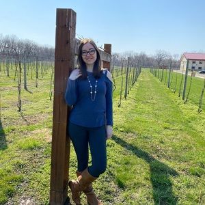 Meet your Posher, Abby